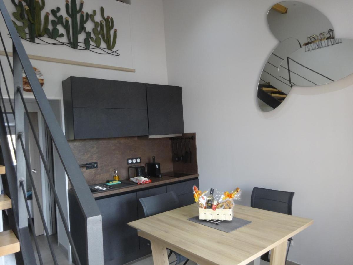 Les Cigalines Apartment แซงต์-ซีเปรียง ภายนอก รูปภาพ